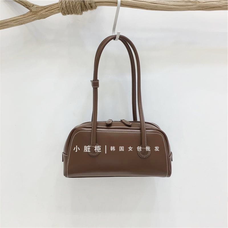 Korean Retro Bowling Bag - 2024 Spring Handheld Shoulder Underarm Boston Bag for Fashionable Niche Style Korean Retro Bowling Bag - 2024 Spring Handheld Shoulder Underarm Boston Bag for Fashionable Niche Style