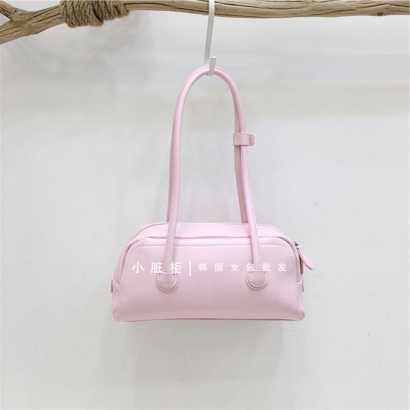 Korean Retro Bowling Bag - 2024 Spring Handheld Shoulder Underarm Boston Bag for Fashionable Niche Style Korean Retro Bowling Bag - 2024 Spring Handheld Shoulder Underarm Boston Bag for Fashionable Niche Style