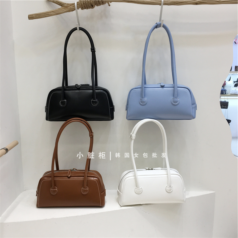 Korean Retro Bowling Bag - 2024 Spring Handheld Shoulder Underarm Boston Bag for Fashionable Niche Style Korean Retro Bowling Bag - 2024 Spring Handheld Shoulder Underarm Boston Bag for Fashionable Niche Style