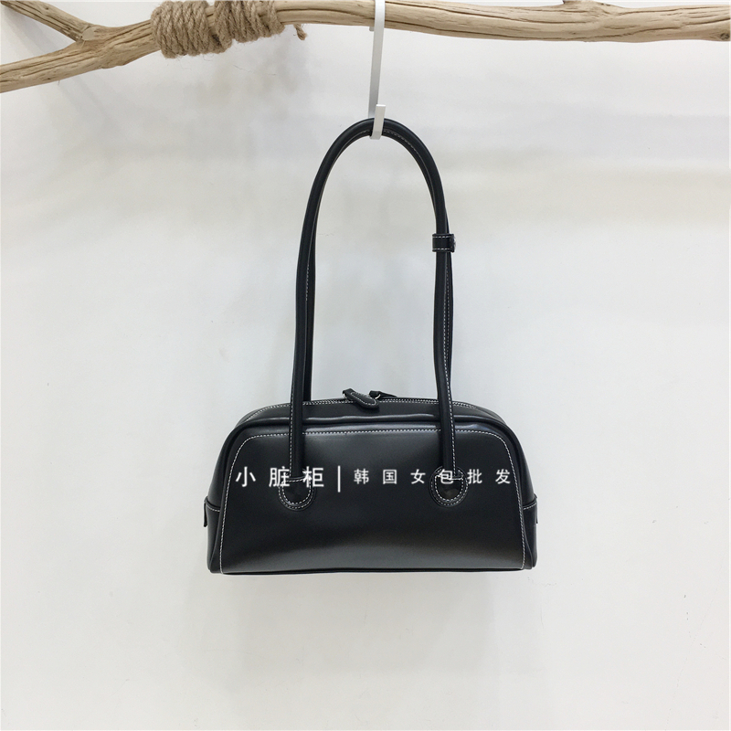 Korean Retro Bowling Bag - 2024 Spring Handheld Shoulder Underarm Boston Bag for Fashionable Niche Style Korean Retro Bowling Bag - 2024 Spring Handheld Shoulder Underarm Boston Bag for Fashionable Niche Style