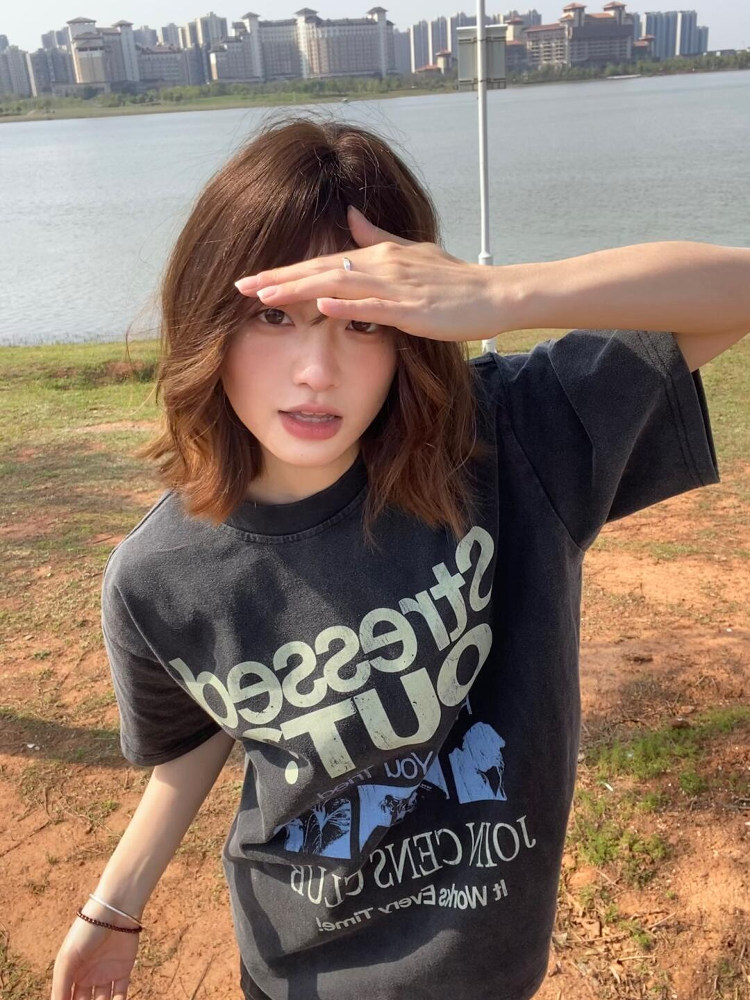 Korean Retro Graphic T-Shirt - Casual Unisex Short Sleeve with American Slogan, Washed Pure Cotton, Versatile 90s Style Korean Retro Graphic T-Shirt - Casual Unisex Short Sleeve with American Slogan, Washed Pure Cotton, Versatile 90s Style