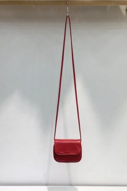 Korean Retro Mini Shoulder Crossbody Bag - Cute Small Square Design for Summer 2024, Fashionable Red Style
