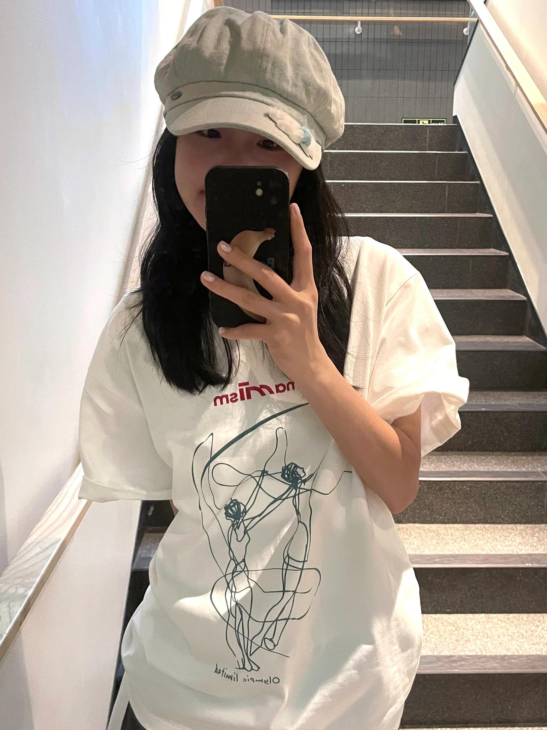 Korean Style Ballet Dancer Print Short Sleeve T-Shirt - Casual, Comfortable, Loose Fit, Summer Essential in Pure Cotton Korean Style Ballet Dancer Print Short Sleeve T-Shirt - Casual, Comfortable, Loose Fit, Summer Essential in Pure Cotton