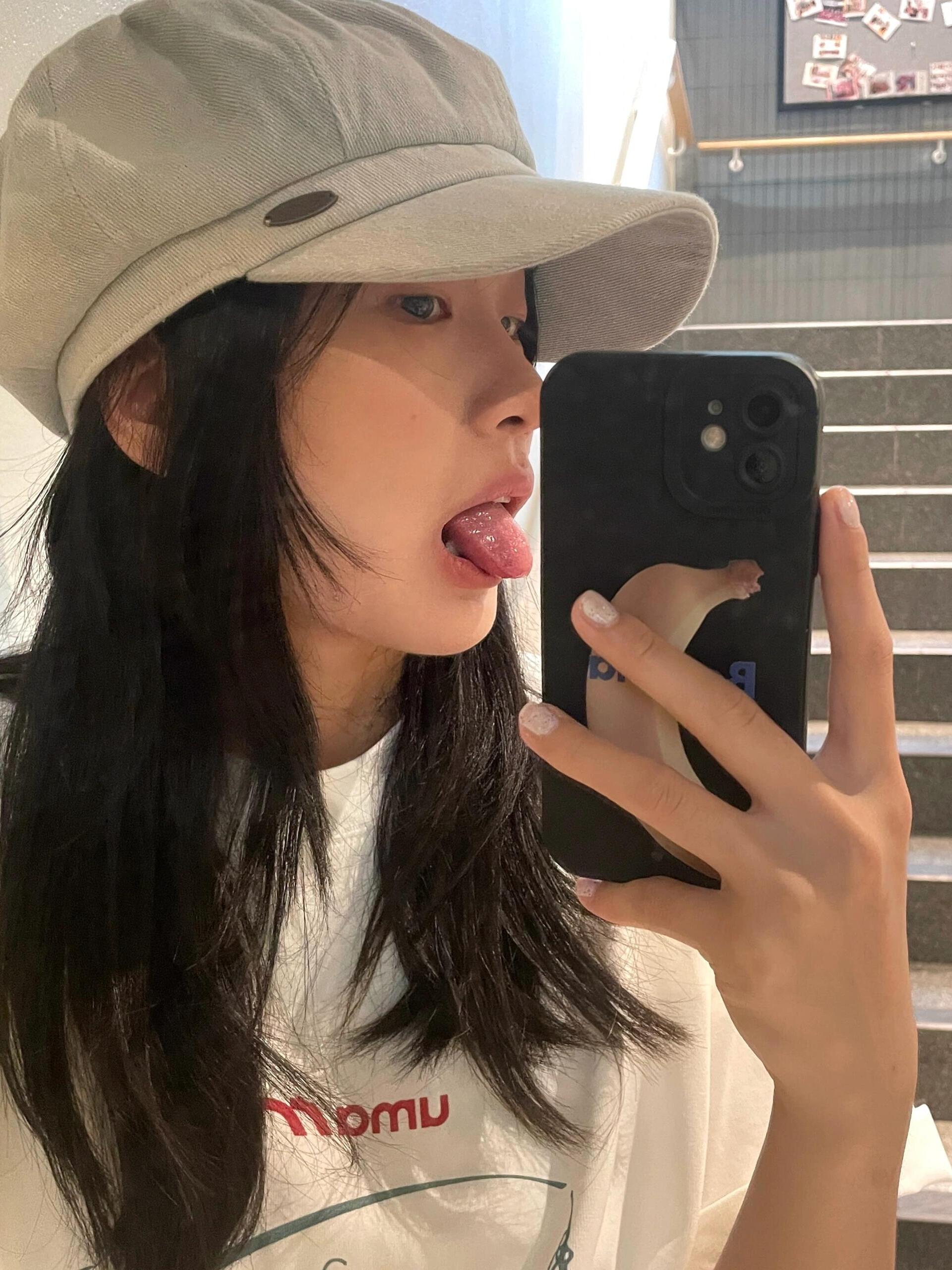 Korean Style Ballet Dancer Print Short Sleeve T-Shirt - Casual, Comfortable, Loose Fit, Summer Essential in Pure Cotton Korean Style Ballet Dancer Print Short Sleeve T-Shirt - Casual, Comfortable, Loose Fit, Summer Essential in Pure Cotton