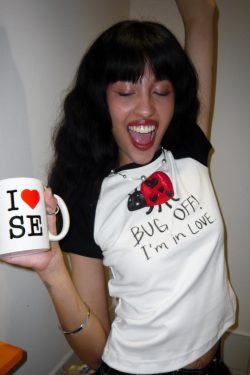 Korean Style Beetle Cartoon Print Color-Blocking Short-Sleeve Slim-Fit High-Stretch Cotton T-Shirt for Trendy Casual Wear