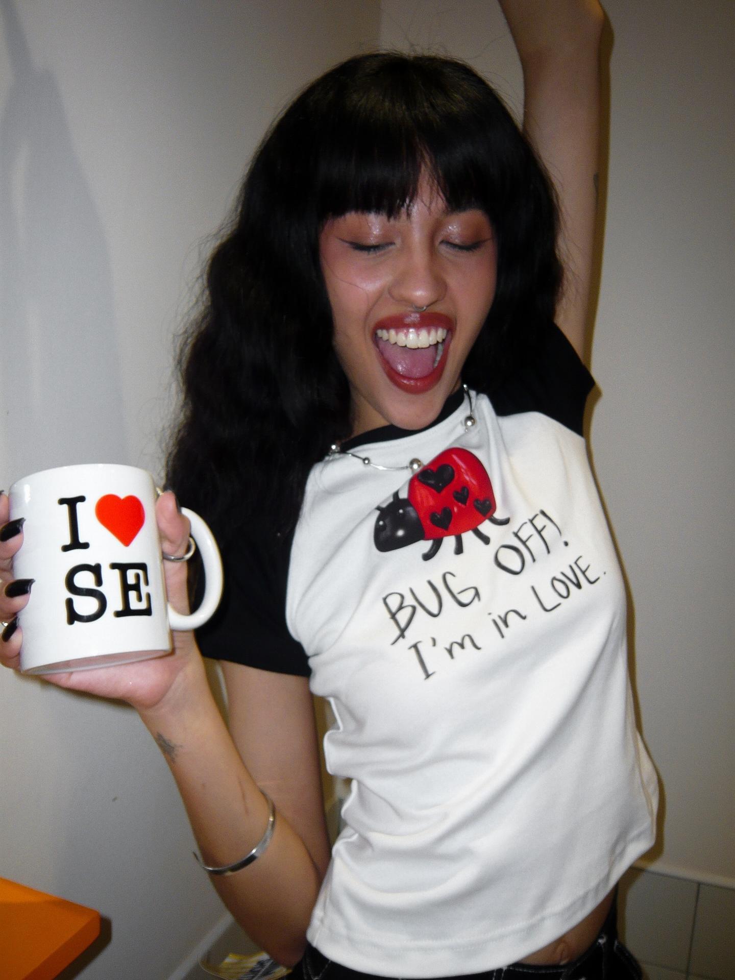 Korean Style Beetle Cartoon Print Color-Blocking Short-Sleeve Slim-Fit High-Stretch Cotton T-Shirt for Trendy Casual Wear Korean Style Beetle Cartoon Print Color-Blocking Short-Sleeve Slim-Fit High-Stretch Cotton T-Shirt for Trendy Casual Wear