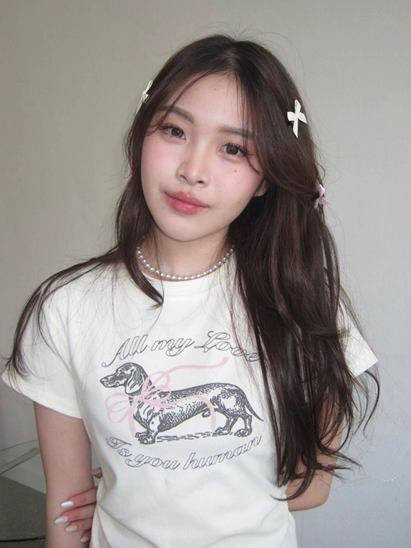 Korean Style Bow Tie Sausage Dog Print Slim Fit Short Sleeve T-Shirt for a Youthful Look Korean Style Bow Tie Sausage Dog Print Slim Fit Short Sleeve T-Shirt for a Youthful Look