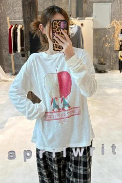 Korean Style Cartoon Print Loose Round Neck Long Sleeve T-Shirt in Soft Bamboo Cotton - Casual & Comfortable Fashion Essential