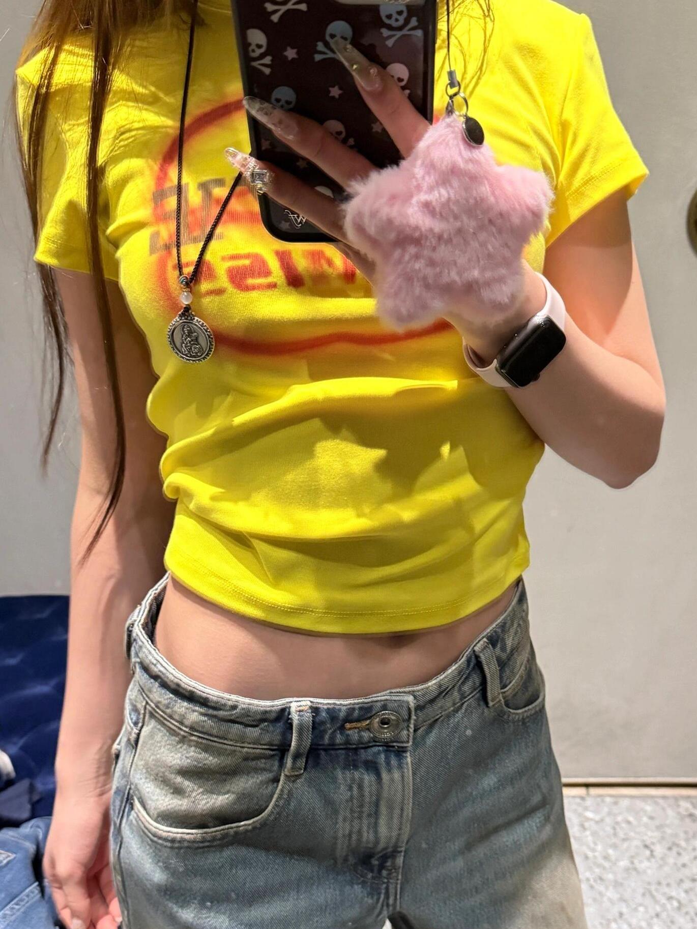 Korean Style Color-Blocking Letter Print Fitted Short-Sleeve Cotton T-Shirt for Women - High-Stretch Slim Fit 25SS Korean Style Color-Blocking Letter Print Fitted Short-Sleeve Cotton T-Shirt for Women - High-Stretch Slim Fit 25SS