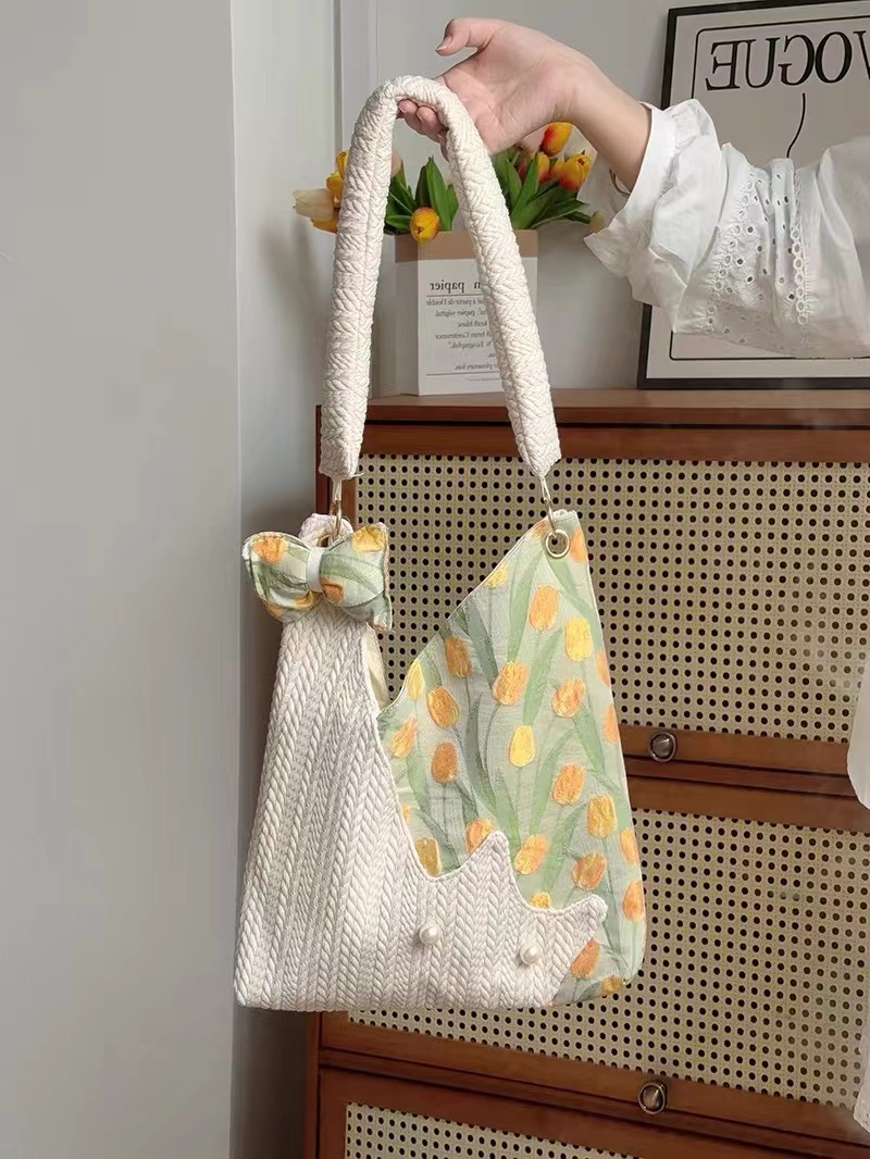 Korean-Style Cute Cat Tulip Crossbody Tote Bag, Large Capacity Shoulder Bag, Niche Design Underarm Bag Korean-Style Cute Cat Tulip Crossbody Tote Bag, Large Capacity Shoulder Bag, Niche Design Underarm Bag