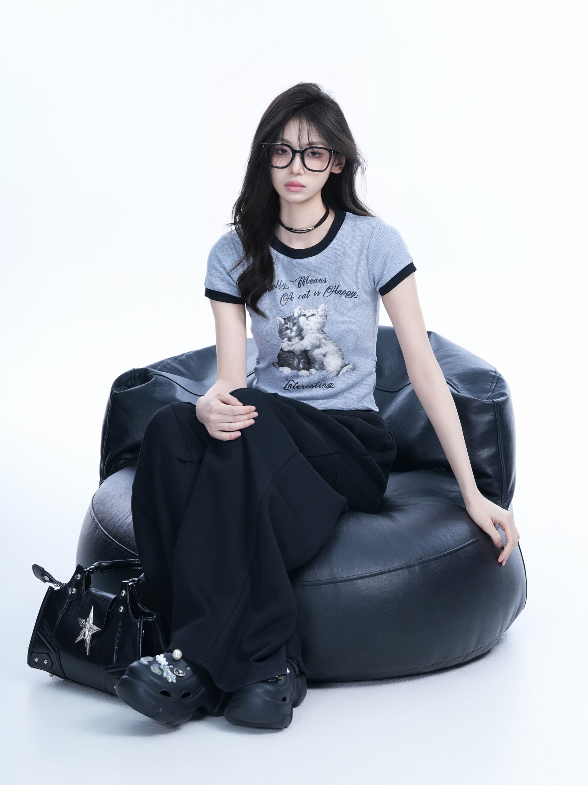 Korean Style Cute Gray Short-Sleeve T-Shirt for Women, Slim Fit Flattering Sweet Girl Top, Casual Y2K Fashion Tee Korean Style Cute Gray Short-Sleeve T-Shirt for Women, Slim Fit Flattering Sweet Girl Top, Casual Y2K Fashion Tee