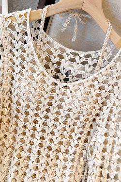 Korean Style Elegant Round Neck Hollow Out Long Sleeve Knitted Top with Built-In Padded Camisole - Summer Fashion Essential