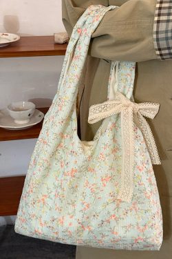 Korean-Style Floral Canvas Tote Bag for Women, 2025 Large-Capacity Commuting Shoulder Bag