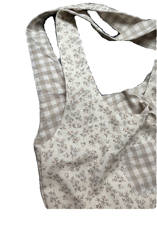 Korean-Style Floral Mesh Vest Tote Bag - Large Capacity Commuter Shoulder Bag for Students, Artistic Design, Fairy Aesthetic Korean-Style Floral Mesh Vest Tote Bag - Large Capacity Commuter Shoulder Bag for Students, Artistic Design, Fairy Aesthetic