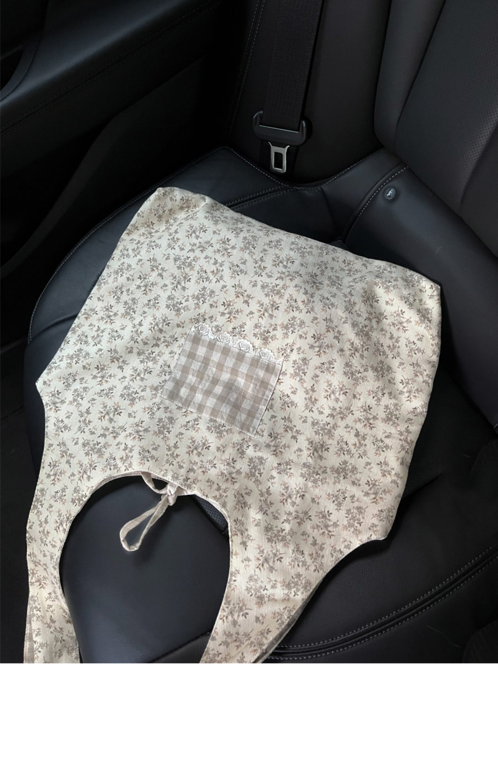 Korean-Style Floral Mesh Vest Tote Bag - Large Capacity Commuter Shoulder Bag for Students, Artistic Design, Fairy Aesthetic Korean-Style Floral Mesh Vest Tote Bag - Large Capacity Commuter Shoulder Bag for Students, Artistic Design, Fairy Aesthetic