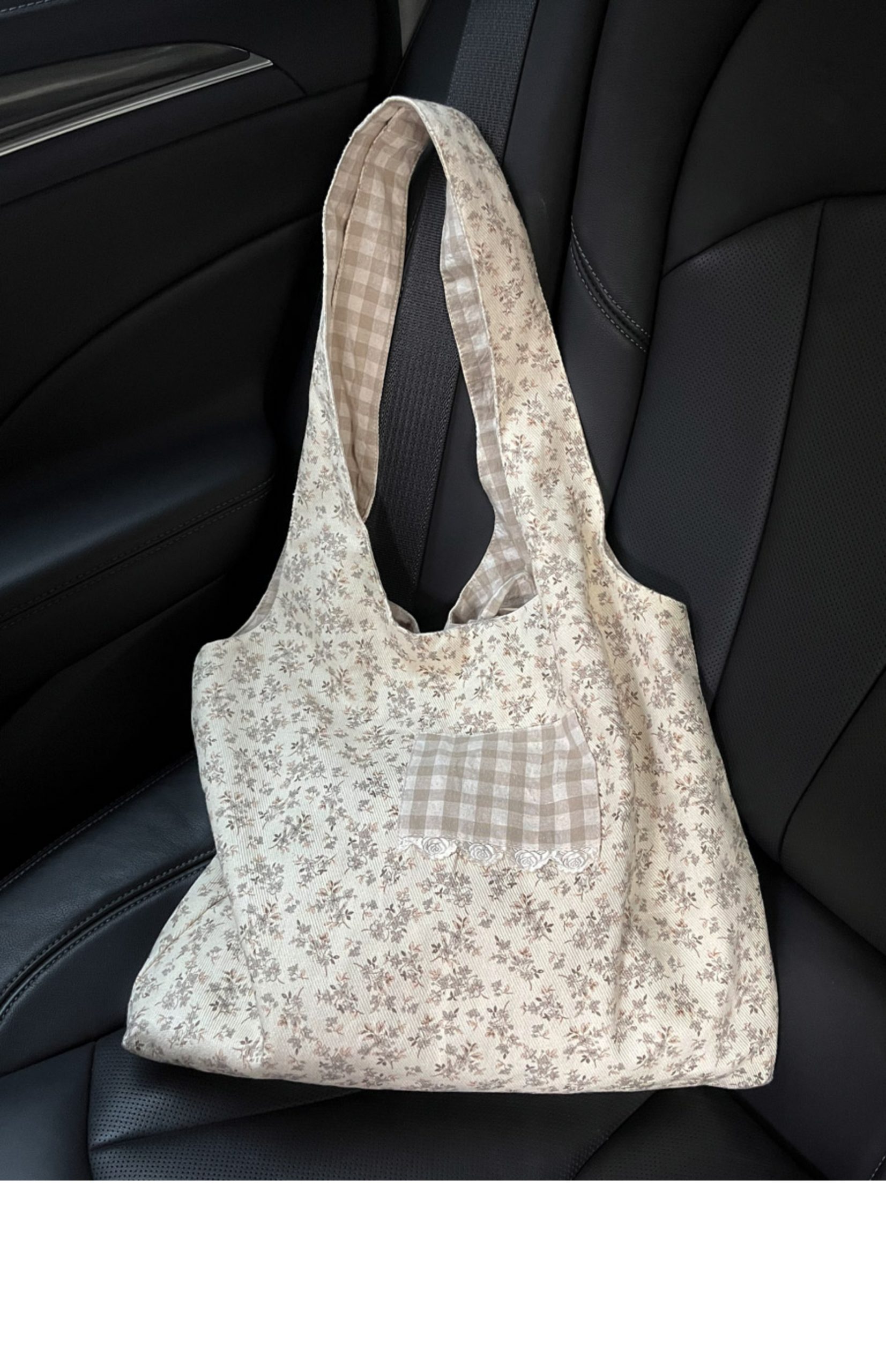 Korean-Style Floral Mesh Vest Tote Bag - Large Capacity Commuter Shoulder Bag for Students, Artistic Design, Fairy Aesthetic Korean-Style Floral Mesh Vest Tote Bag - Large Capacity Commuter Shoulder Bag for Students, Artistic Design, Fairy Aesthetic