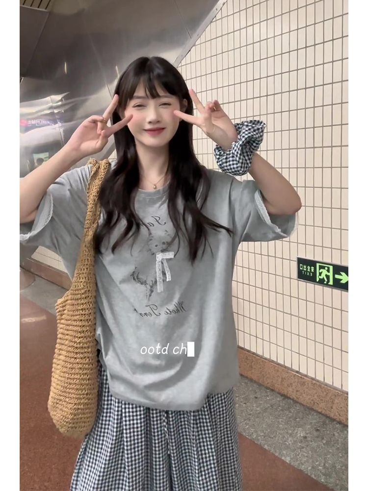 Korean-Style Gray Short Sleeve T-Shirt with Lace Spliced Unique Shoulders - Trendy Summer 2025 Women's Internet Celebrity Top Korean-Style Gray Short Sleeve T-Shirt with Lace Spliced Unique Shoulders - Trendy Summer 2025 Women's Internet Celebrity Top