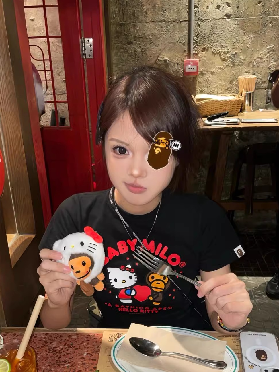 Korean Style Kitty Cat Printed Slim-Fit Round Neck Short Sleeve T-Shirt for Women - Age-Reducing Pure Cotton 25SS Korean Style Kitty Cat Printed Slim-Fit Round Neck Short Sleeve T-Shirt for Women - Age-Reducing Pure Cotton 25SS