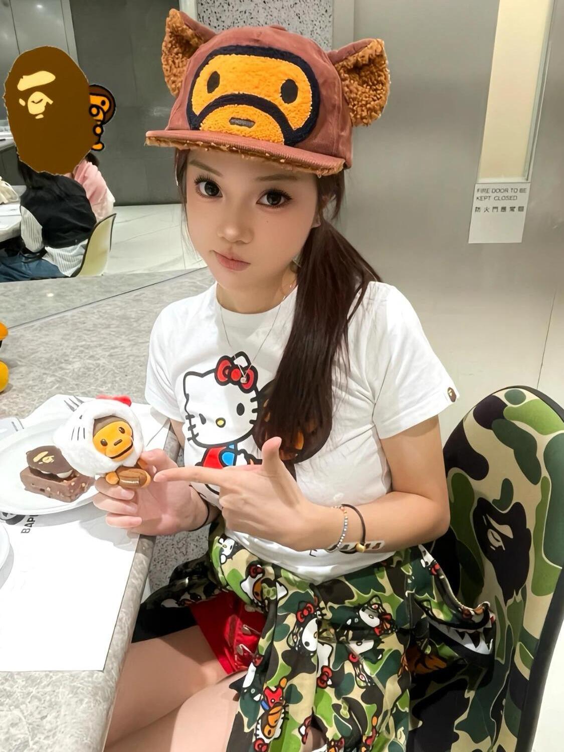 Korean Style Kitty Cat Printed Slim-Fit Round Neck Short Sleeve T-Shirt for Women - Age-Reducing Pure Cotton 25SS Korean Style Kitty Cat Printed Slim-Fit Round Neck Short Sleeve T-Shirt for Women - Age-Reducing Pure Cotton 25SS