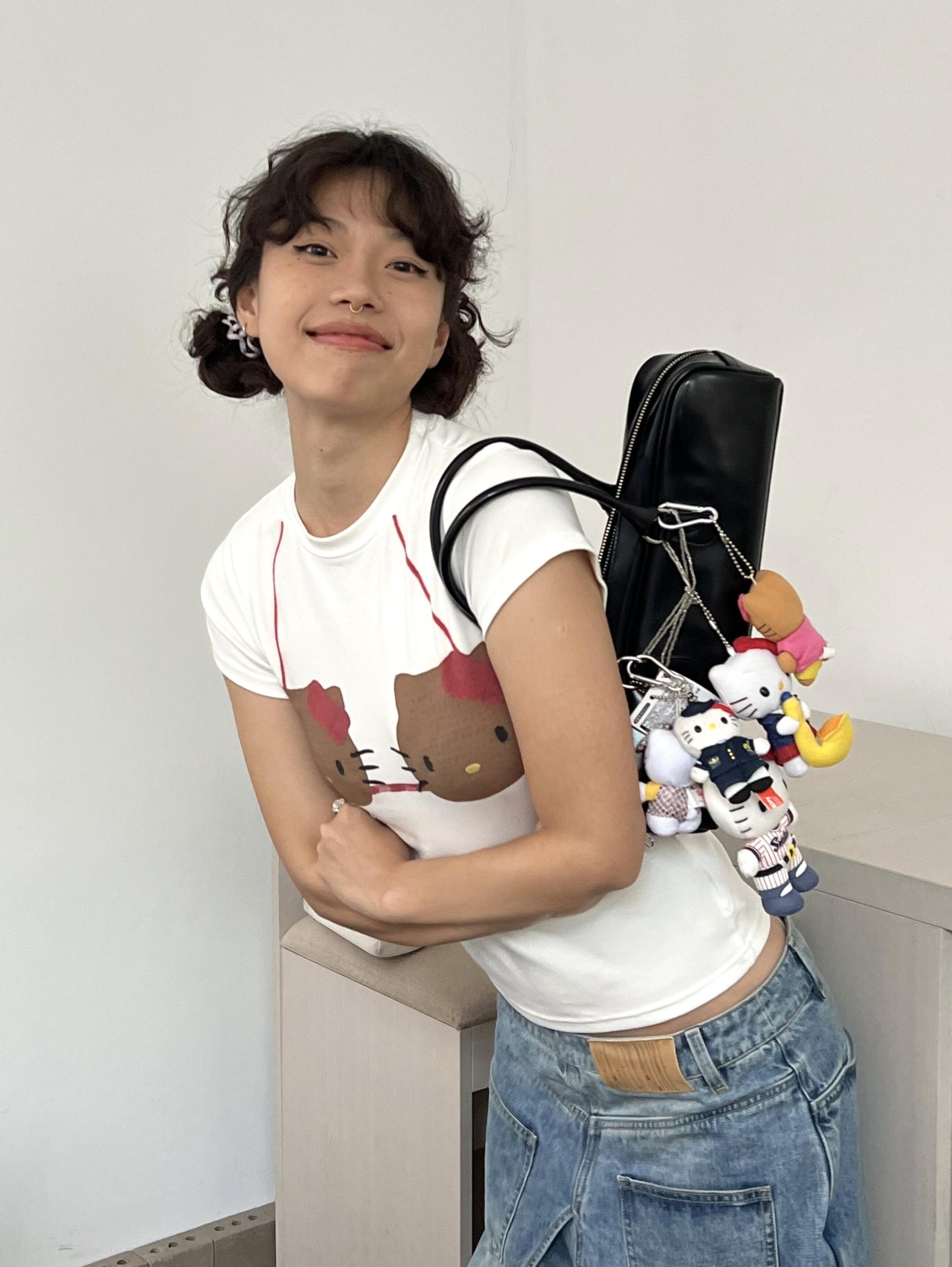 Korean Style Kitty-Themed Printed Short Sleeve Slim-Fit Cotton Top for Women - Sweet and Cool Age-Reducing Design Korean Style Kitty-Themed Printed Short Sleeve Slim-Fit Cotton Top for Women - Sweet and Cool Age-Reducing Design