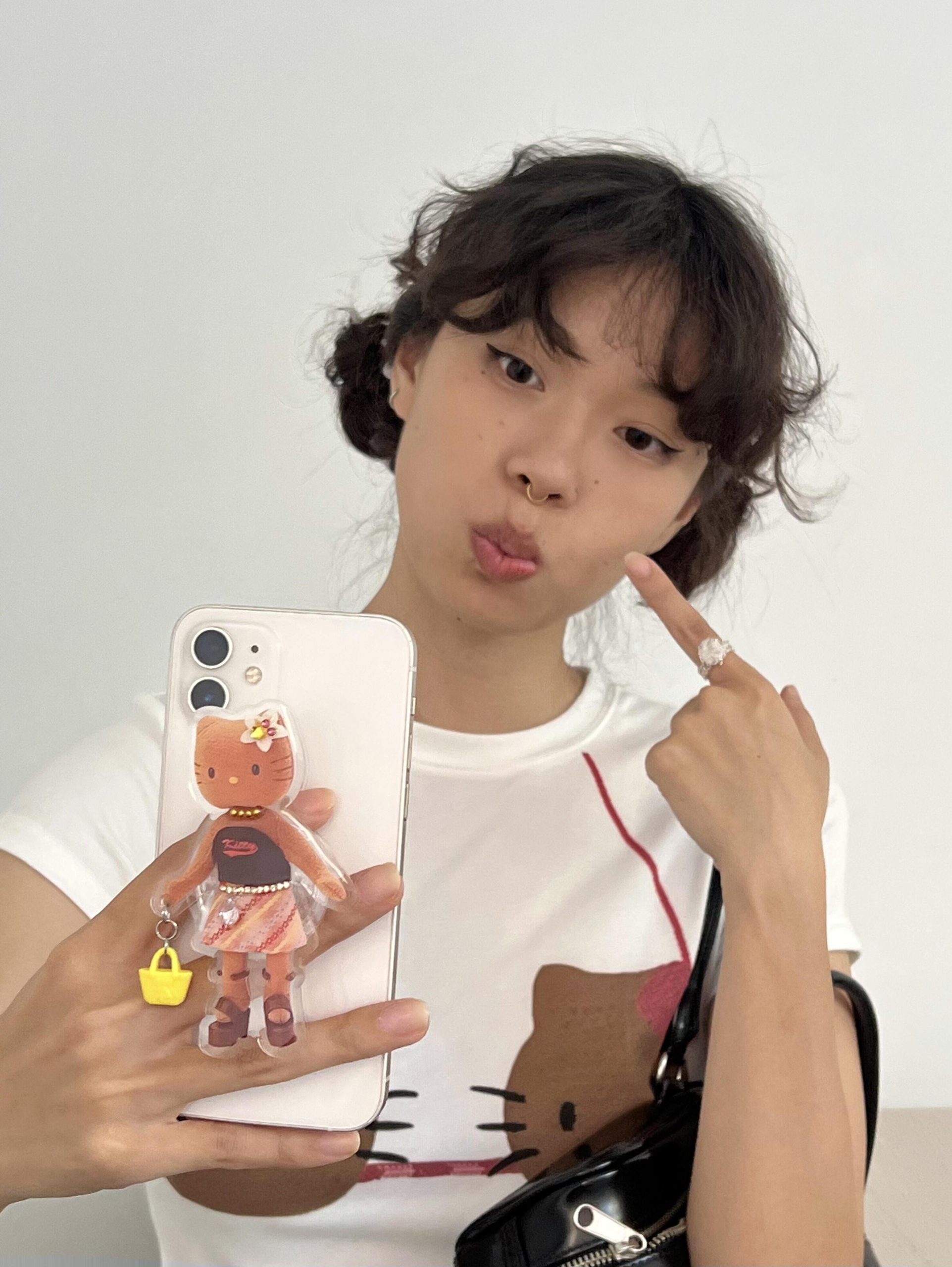 Korean Style Kitty-Themed Printed Short Sleeve Slim-Fit Cotton Top for Women - Sweet and Cool Age-Reducing Design Korean Style Kitty-Themed Printed Short Sleeve Slim-Fit Cotton Top for Women - Sweet and Cool Age-Reducing Design