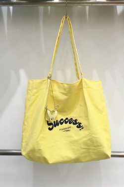 Korean Style Large Capacity Casual Canvas Shoulder Bag for Students - Summer Dongdaemun Lazy Chic Letter Design