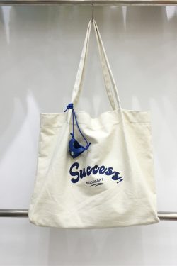 Korean Style Large Capacity Casual Canvas Shoulder Bag for Students - Summer Dongdaemun Lazy Chic Letter Design