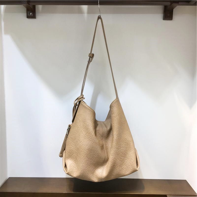 Korean Style Large Capacity Casual Soft Leather Tote Bag for Spring Summer - Versatile Commuter Shoulder Crossbody Bag Korean Style Large Capacity Casual Soft Leather Tote Bag for Spring Summer - Versatile Commuter Shoulder Crossbody Bag