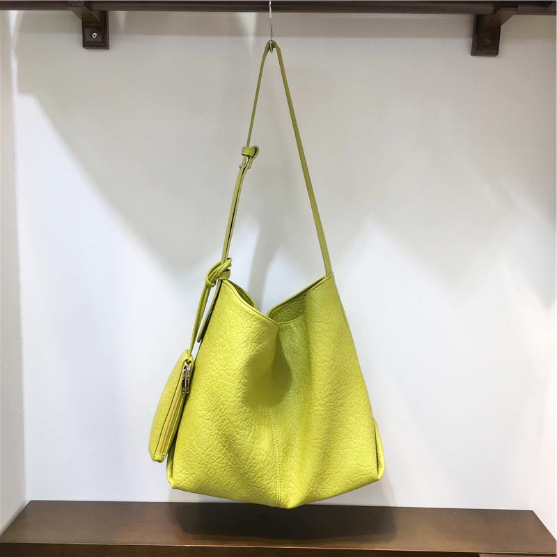 Korean Style Large Capacity Casual Soft Leather Tote Bag for Spring Summer - Versatile Commuter Shoulder Crossbody Bag Korean Style Large Capacity Casual Soft Leather Tote Bag for Spring Summer - Versatile Commuter Shoulder Crossbody Bag