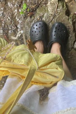 Korean-Style Large-Capacity Casual Travel Bag, Versatile Cylindrical Handbag for Shoulder and Underarm Use