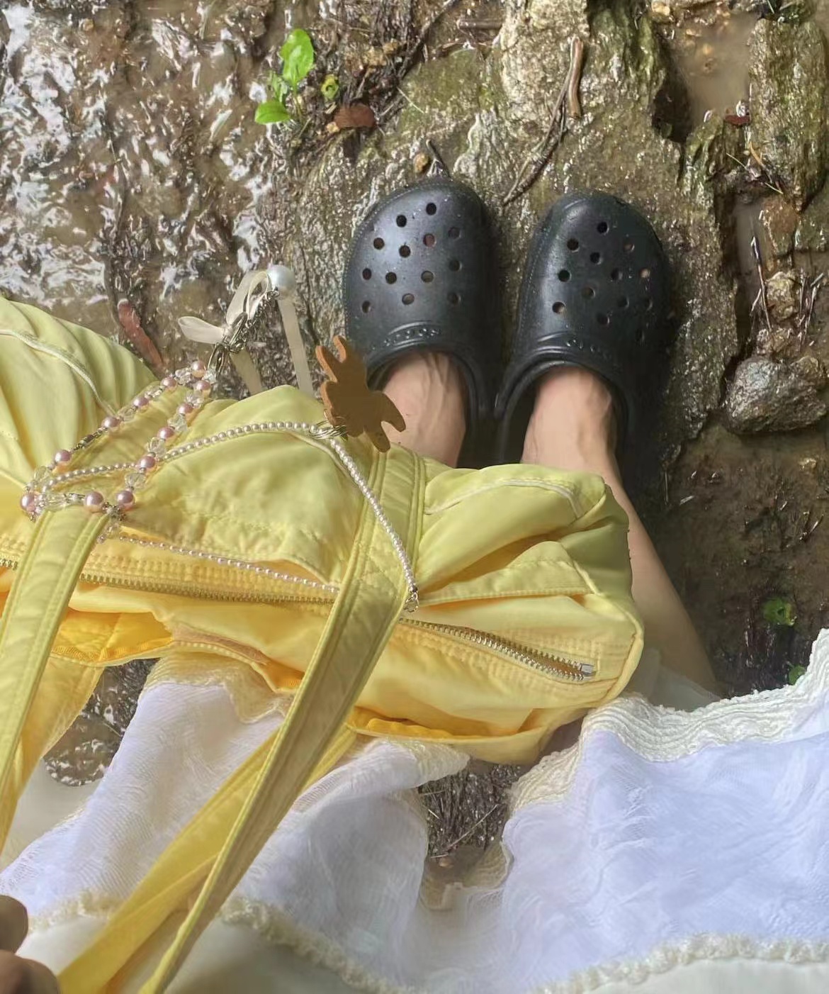 Korean-Style Large-Capacity Casual Travel Bag, Versatile Cylindrical Handbag for Shoulder and Underarm Use Korean-Style Large-Capacity Casual Travel Bag, Versatile Cylindrical Handbag for Shoulder and Underarm Use