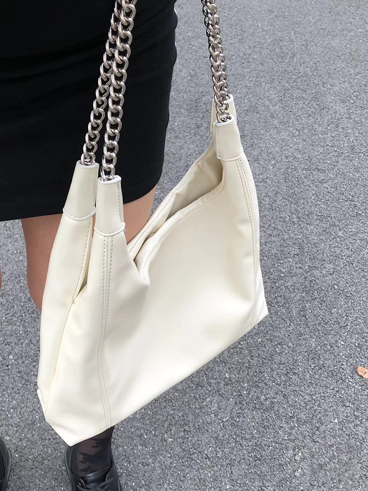 Korean Style Large Capacity Chain Tote Bag for Women - Trendy Underarm Shoulder Bag for Commuting and Daily Use 2023 Korean Style Large Capacity Chain Tote Bag for Women - Trendy Underarm Shoulder Bag for Commuting and Daily Use 2023