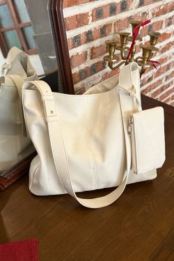 Korean-Style Large-Capacity Tote Bag 2025 - High-End Commuting Crossbody, Versatile Mother-and-Child Bag for Everyday Use