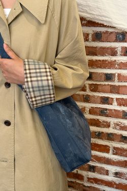 Korean-Style Large-Capacity Tote Bag 2025 - High-End Commuting Crossbody, Versatile Mother-and-Child Bag for Everyday Use