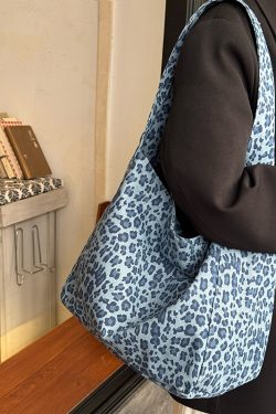 Korean-Style Leopard Print Canvas Tote Bag - Large Capacity Versatile Shoulder Bag for Commuting and Daily Use