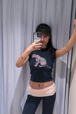 Korean Style Leopard Print Slim Fit Short Sleeve T-Shirt for Women - 25SS Pure Cotton Round Neck Top