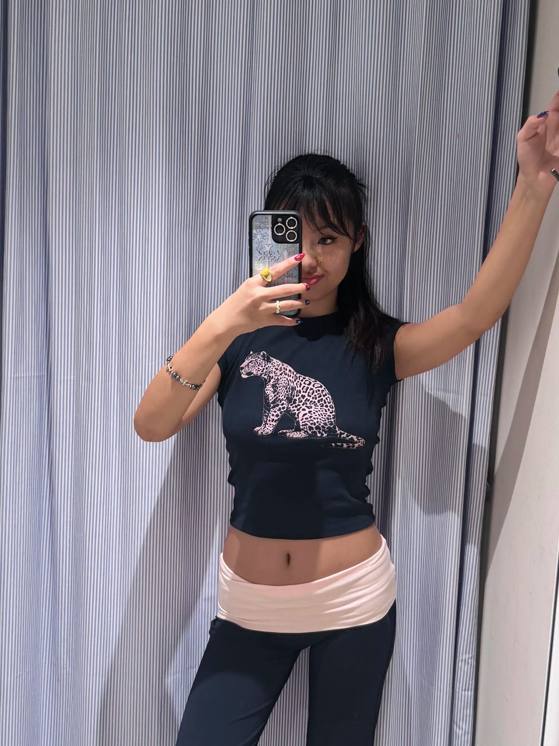 Korean Style Leopard Print Slim Fit Short Sleeve T-Shirt for Women - 25SS Pure Cotton Round Neck Top Korean Style Leopard Print Slim Fit Short Sleeve T-Shirt for Women - 25SS Pure Cotton Round Neck Top