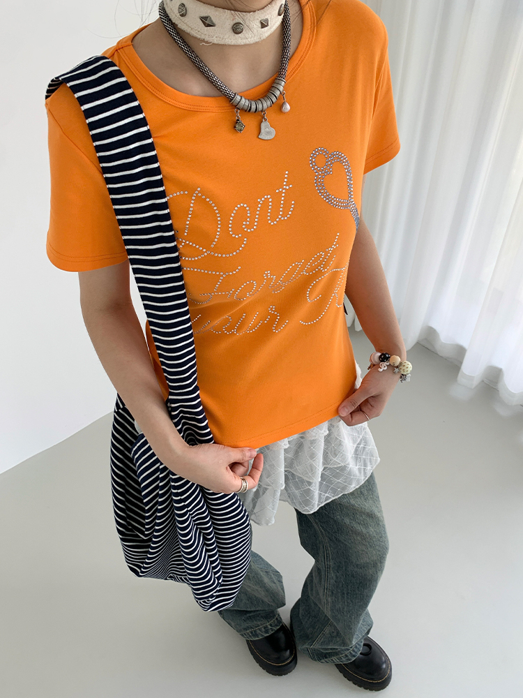 Korean-Style Love Key Rhinestone Short Sleeve Top for Women - Casual Cool Regular Fit Fashion Tee Korean-Style Love Key Rhinestone Short Sleeve Top for Women - Casual Cool Regular Fit Fashion Tee