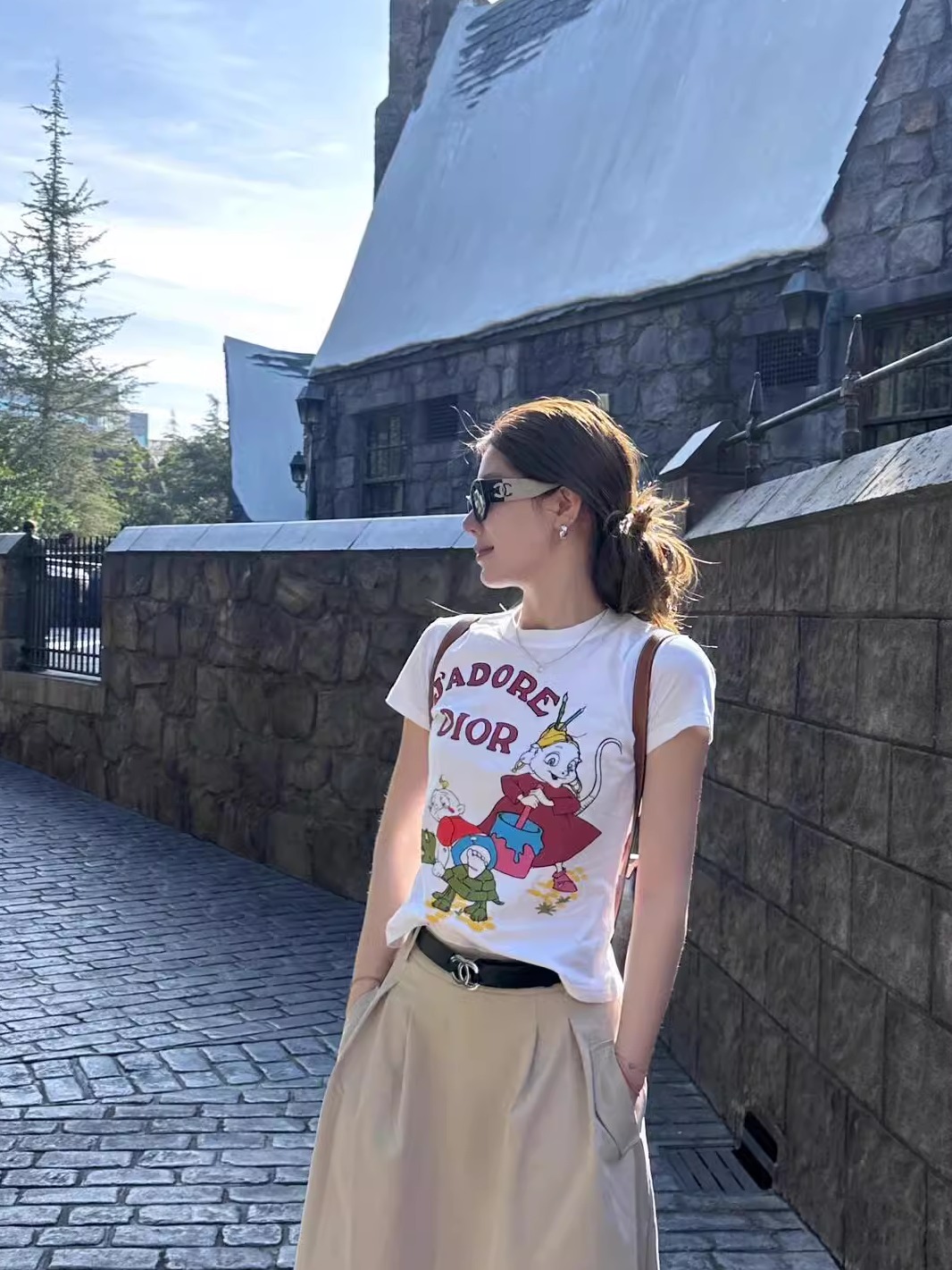 Korean Style Magical Witch Cartoon Print Short Sleeve Slim Fit High-Stretch Cotton T-Shirt for Women Korean Style Magical Witch Cartoon Print Short Sleeve Slim Fit High-Stretch Cotton T-Shirt for Women