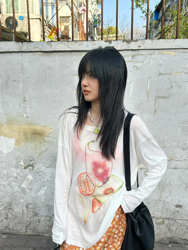 Korean Style Minimalist Fruit Slice Print Long Sleeve Sun Protection T-Shirt for Women - Lightweight Cotton Cover-Up Korean Style Minimalist Fruit Slice Print Long Sleeve Sun Protection T-Shirt for Women - Lightweight Cotton Cover-Up