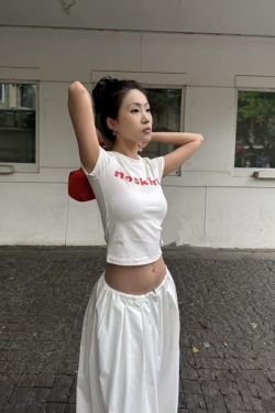 Korean Style Minimalist Letter Print Fitted Short-Sleeve High-Stretch Cotton T-Shirt for Women