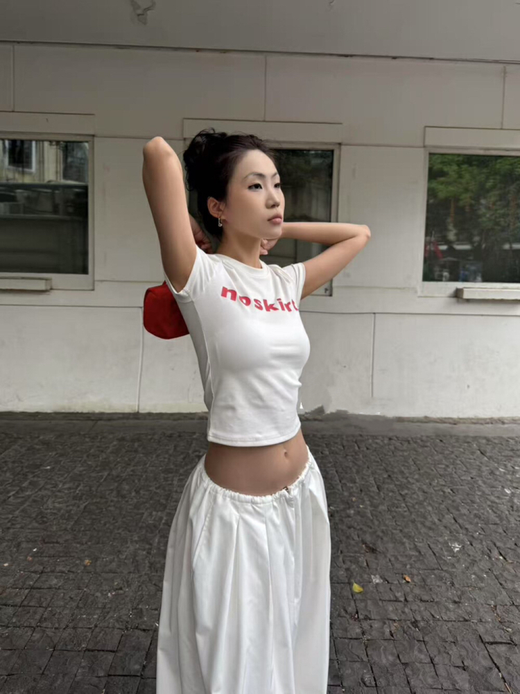 Korean Style Minimalist Letter Print Fitted Short-Sleeve High-Stretch Cotton T-Shirt for Women Korean Style Minimalist Letter Print Fitted Short-Sleeve High-Stretch Cotton T-Shirt for Women