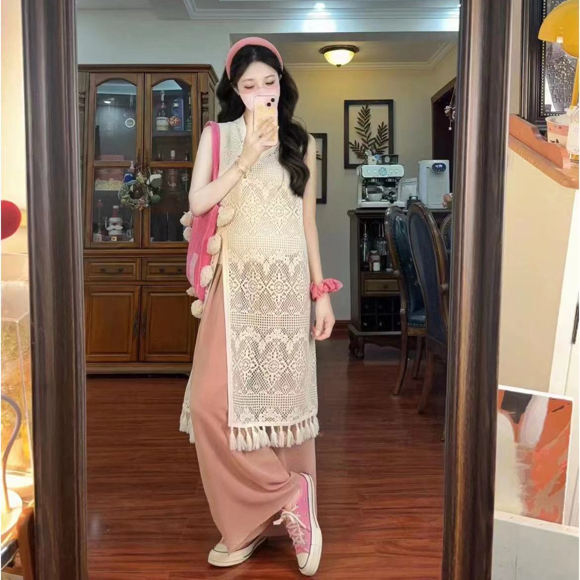 Korean-Style Multi-Color Tassel Shoulder Bag - Unique Artistic Striped Underarm Canvas Bag for Casual Outfits Korean-Style Multi-Color Tassel Shoulder Bag - Unique Artistic Striped Underarm Canvas Bag for Casual Outfits