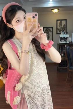 Korean-Style Multi-Color Tassel Shoulder Bag - Unique Artistic Striped Underarm Canvas Bag for Casual Outfits