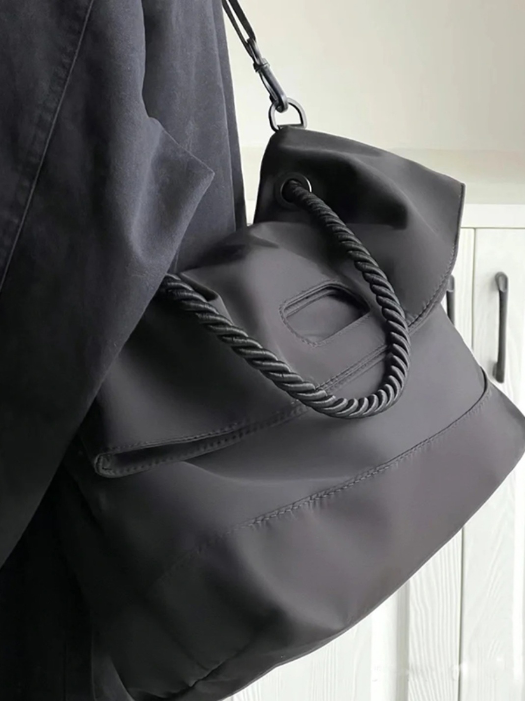 Korean Style Nylon Shoulder Bag for Women, Versatile Large Capacity Tote for Commuting, Classes, and Everyday Use Korean Style Nylon Shoulder Bag for Women, Versatile Large Capacity Tote for Commuting, Classes, and Everyday Use