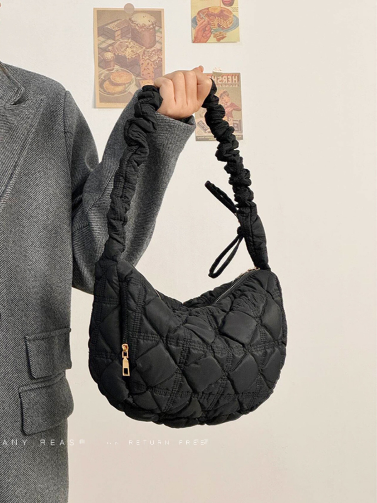 Korean-Style Pleated Dumpling Bag for Women, Large Capacity Lightweight Cloud Underarm Crossbody Bag Korean-Style Pleated Dumpling Bag for Women, Large Capacity Lightweight Cloud Underarm Crossbody Bag