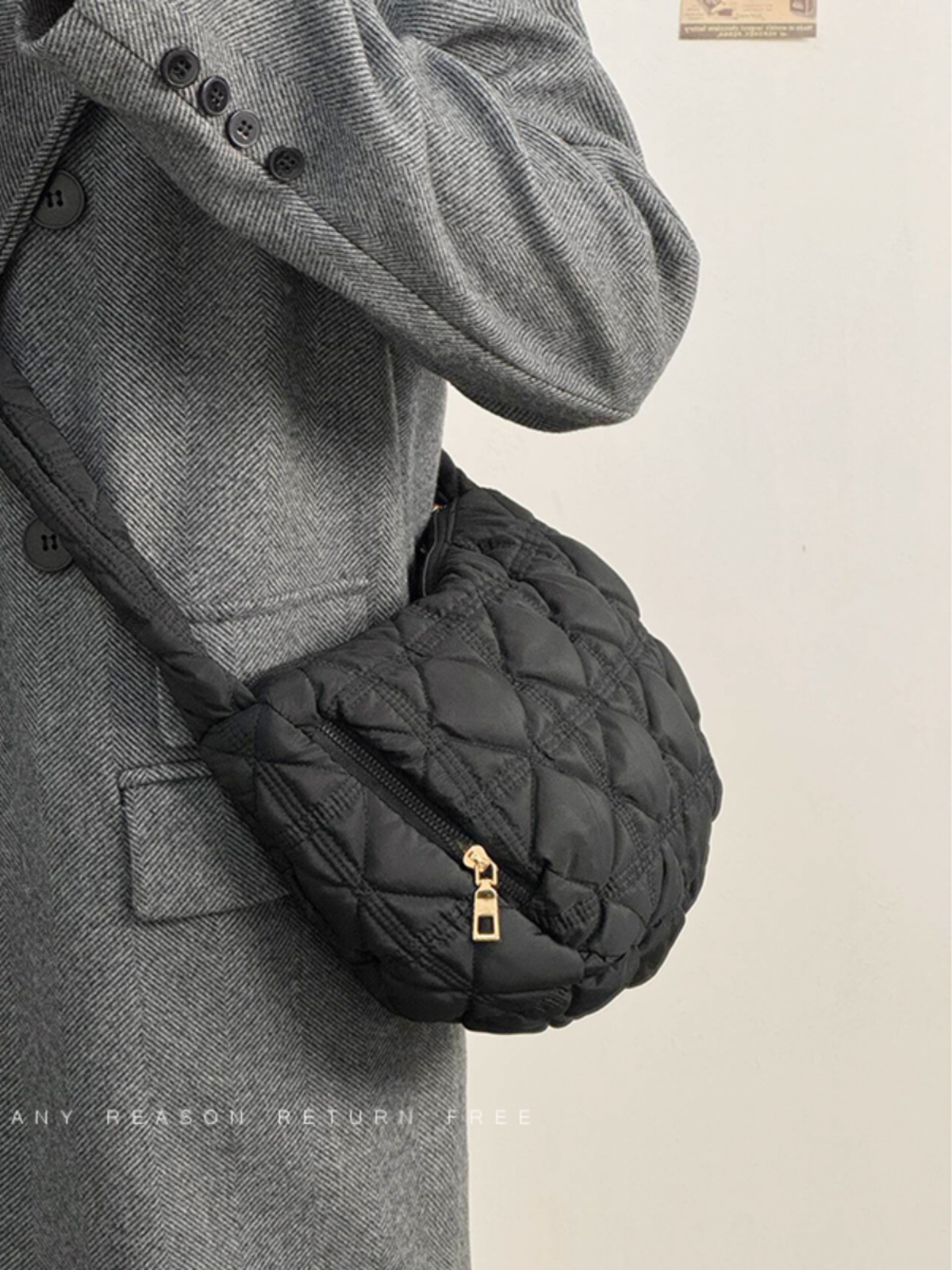 Korean-Style Pleated Dumpling Bag for Women, Large Capacity Lightweight Cloud Underarm Crossbody Bag Korean-Style Pleated Dumpling Bag for Women, Large Capacity Lightweight Cloud Underarm Crossbody Bag