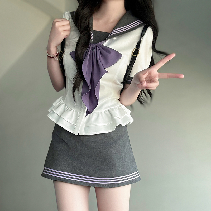 Korean-Style Pudding Bear Bodycon Top for Women - Slimming Summer Uniform in Sweet and Spicy College Style Korean-Style Pudding Bear Bodycon Top for Women - Slimming Summer Uniform in Sweet and Spicy College Style