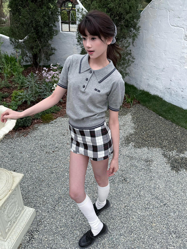 Korean-Style Retro Black and White Checkered A-Line Midi Skirt for Women - Summer Side Zipper Faux Two-Piece Bodycon Design Korean-Style Retro Black and White Checkered A-Line Midi Skirt for Women - Summer Side Zipper Faux Two-Piece Bodycon Design