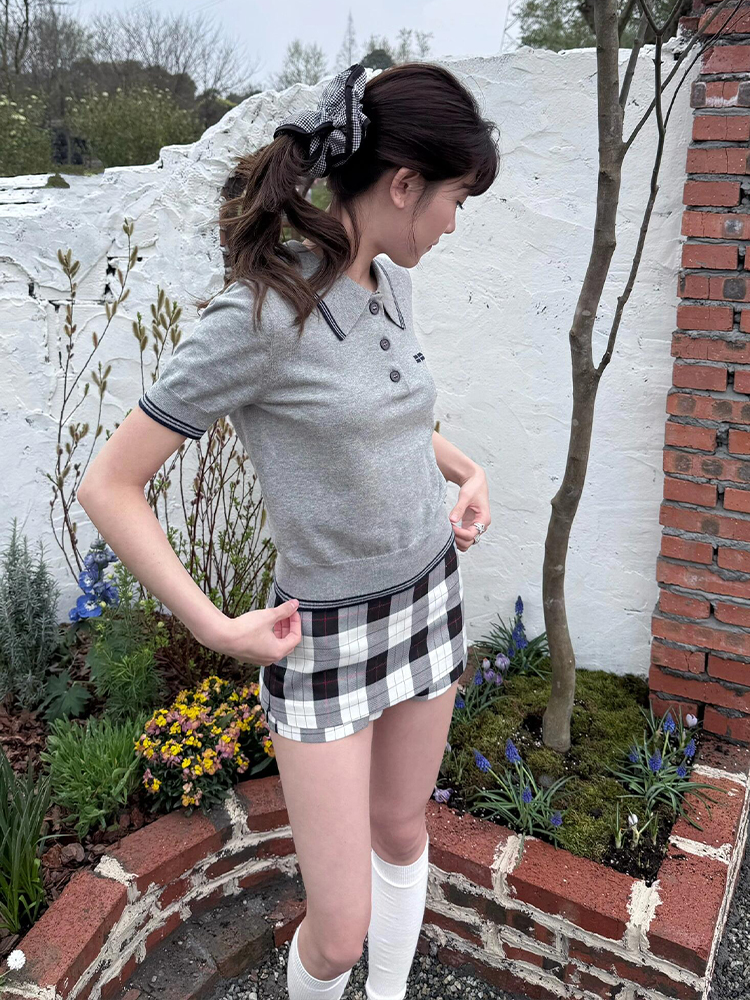 Korean-Style Retro Black and White Checkered A-Line Midi Skirt for Women - Summer Side Zipper Faux Two-Piece Bodycon Design Korean-Style Retro Black and White Checkered A-Line Midi Skirt for Women - Summer Side Zipper Faux Two-Piece Bodycon Design